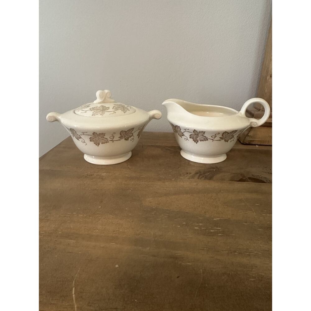 Vintage Edwin M. Knowles Semi Vitreous Creamer And Sugar Set 2.5”T